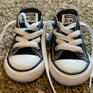 Like new Toddler Boys Converse shoes size 5